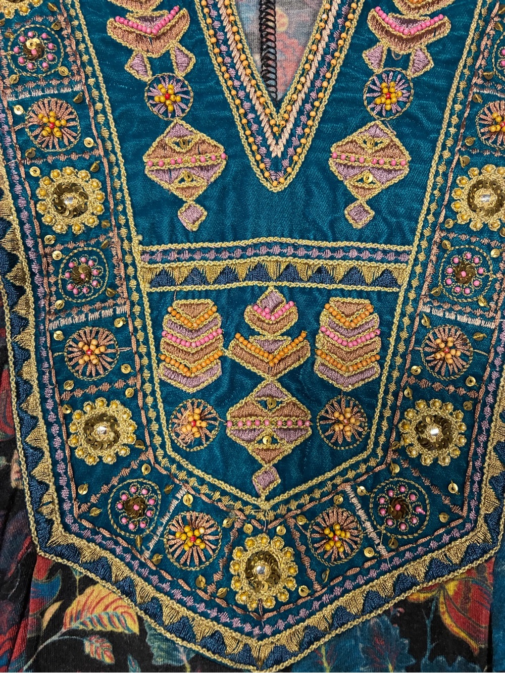 Soft Surroundings Toscana Embroidered Beaded Tunic Top - Picture 10 of 11
